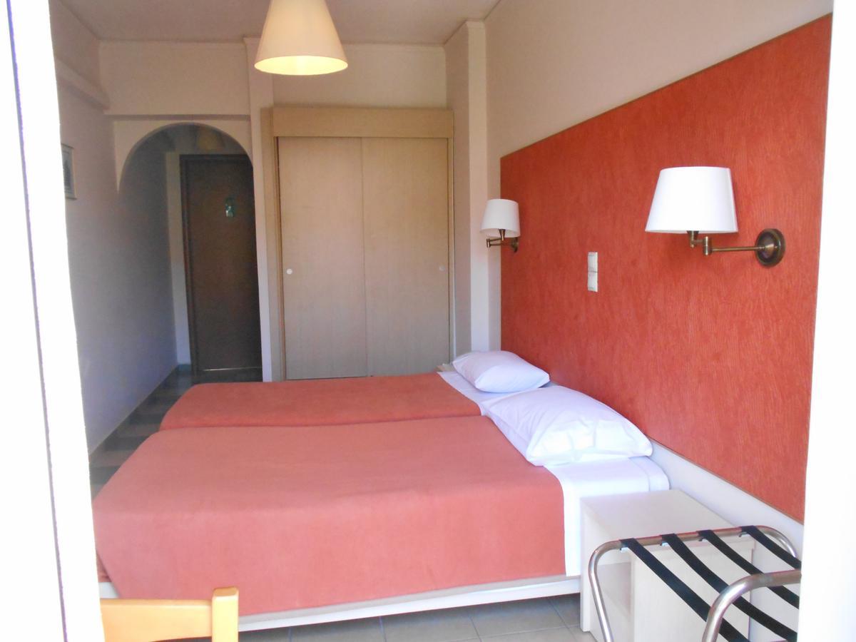Galaxy Hotel 필로스 외부 사진