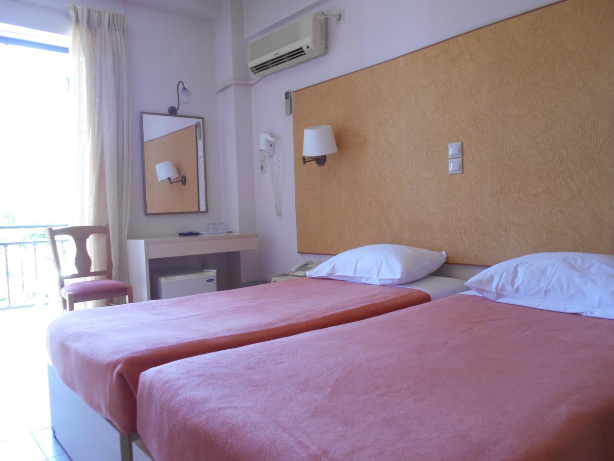 Galaxy Hotel 필로스 외부 사진